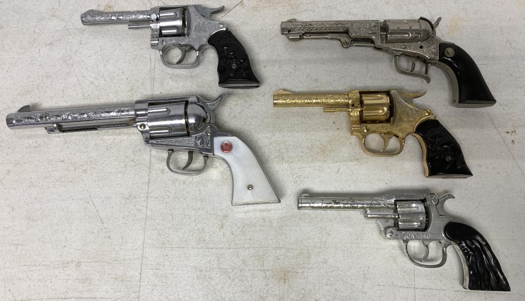 (5) Stallion, Frontier, Bronco, Pioneer Toy Guns (1 of 8)