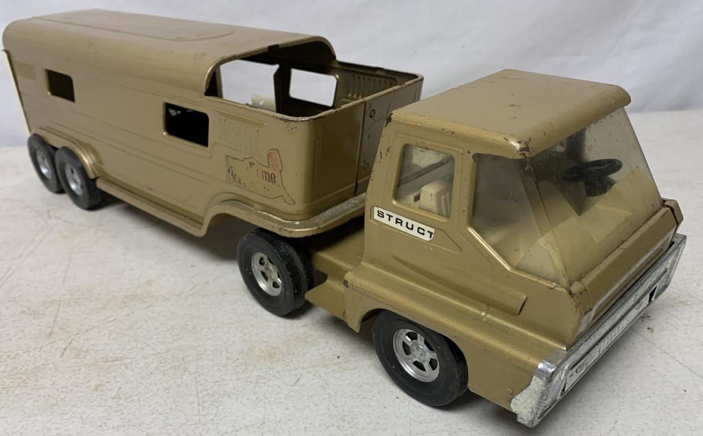 Structo Vista Dome Horse Van: decals worn, scratches and rust throughout, was played with