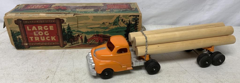 Hubley Large Log Truck w/ Original Box: light paint chips here and there, box has holes in it, missing flap, box in very delicate shape