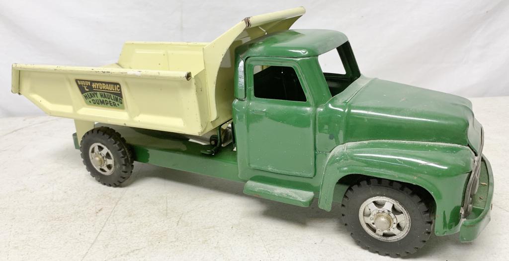Buddy L Hydraulic Dump Truck: hydraulic works, paint chips here and there especially in truck bed, decals have some wear