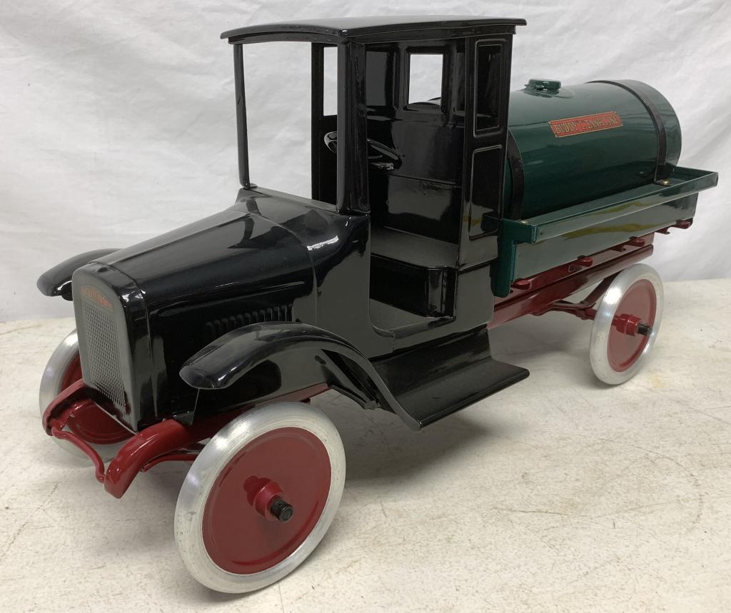 Restored Buddy L Tank Line truck (1 of 5)