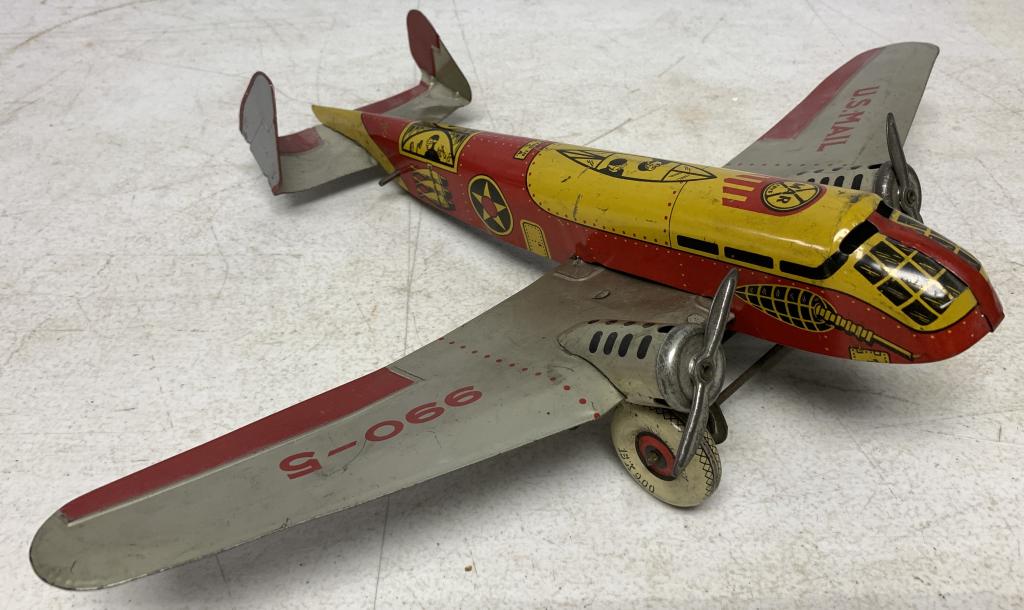 Marx Tin Litho Bomber Wind Up Airplane (1 of 4)