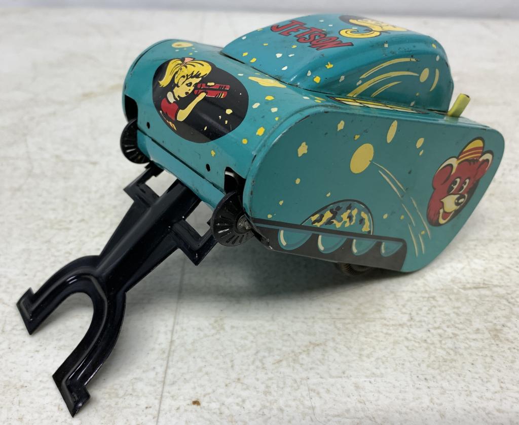 Jetson Tin Litho Wind Up Tank: windup mechanism untested, missing a wind up key, dent on side by rear wheels, stamped MS 720 made in China, a few light scratches