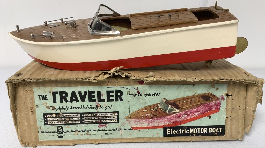 The Traveler Battery Operated Boat/box: paint chipped,box well worn