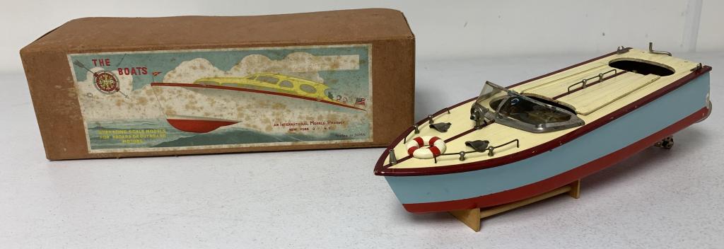 IMP New Impy Battery Operated Wooden Boat/Box (1 of 4)