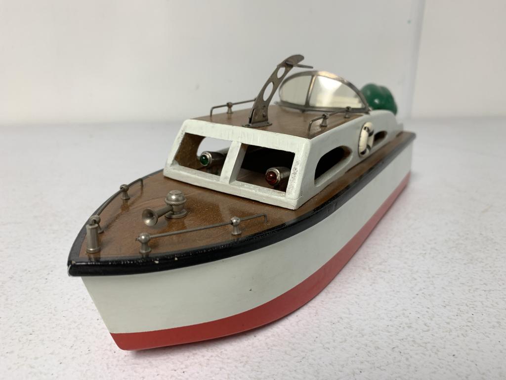 Battery Operated Wooden Boat (1 of 5)