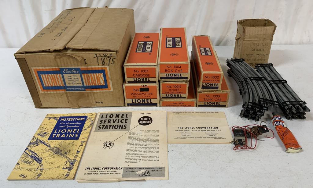 Set of 1112 Lionel Trains, Track, Transformer (1 of 6)