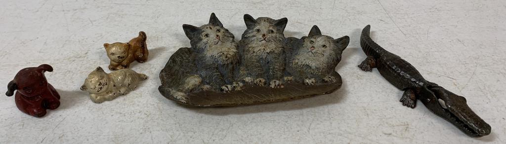 (5) Alligator Nutcracker, Cast Iron Dogs & Cats (1 of 5)