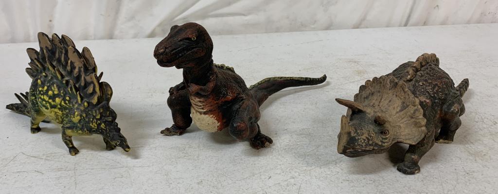 lot of 3 Resin Dinosaurs (1 of 5)