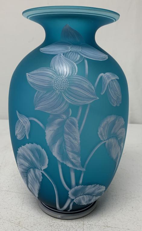 Fenton Style Glass Vase: no identifying names or markings, very good condition