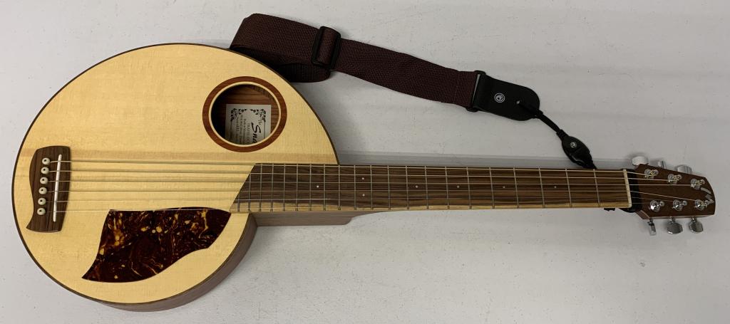 Snail Travel Guitar W/ Case & Strap (1 of 6)