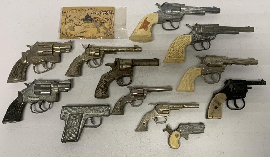 10+ Hubley, Nichols Toy Guns & others: untested, Pal, Chief, Dick, Gabriel, Trooper, some guns unmarked, Hubley toy catalog, all toys with wear and use