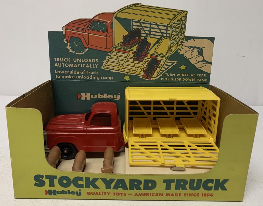Hubley Stockyard Truck w/ 3 Pigs & Original Box: new old stock, toy and box in very good condition, cab is cast metal and back is plastic