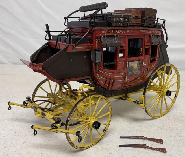 Franklin Mint Wells Fargo Stagecoach (1 of 4)