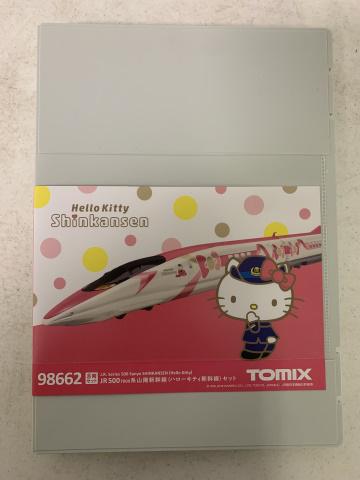 Tomix Hello Kitty N scale train 98662: Tomix Shinkansen (Hello Kitty) J.R. Series 500 Sanyo in package
