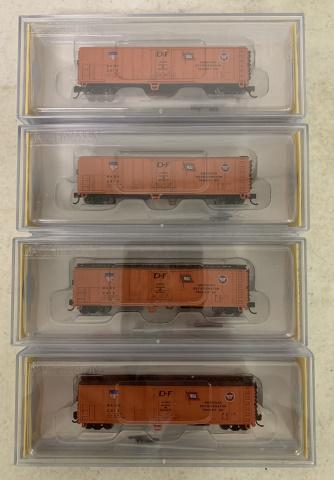 (4) Bachmann "N" 50' Steel Reefer (1 of 5)