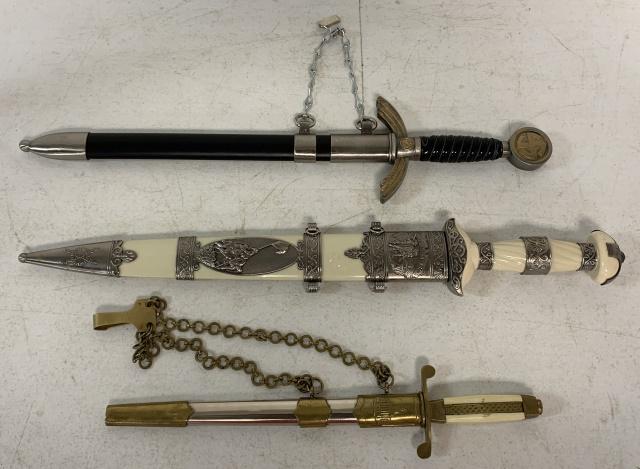 lot of 3 Daggers & Sheaths, Nazi, Vietnam, others: authenticity unknown, Nazi dagger top loose, one marked China, one marked China stainless