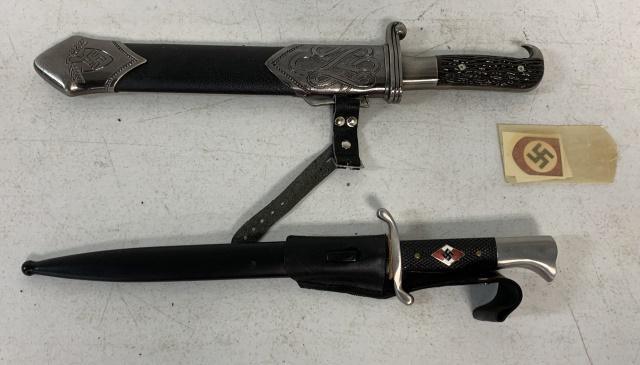lot of 3 Nazi Daggers, Sheathes, Decals: authenticity unknown, daggers in very good condition, smaller one stamped China
