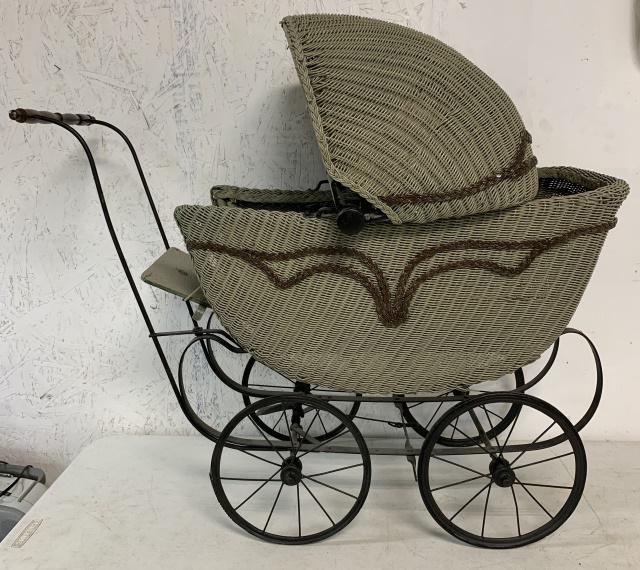 child's wicker doll carriage (1 of 4)