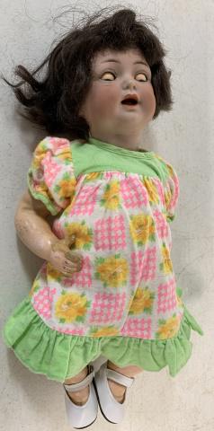 Simon Halbig bisque head doll: wear and discoloration to composition