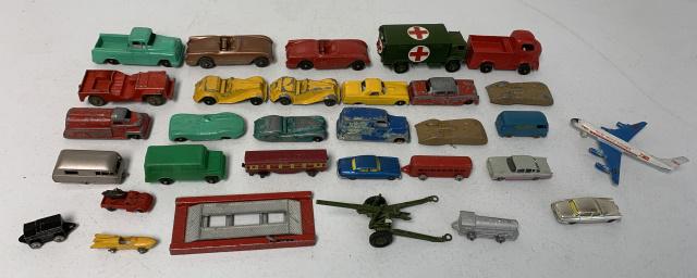 30+ Dinky, Tootsie, Husky, Matchbox and others (1 of 3)
