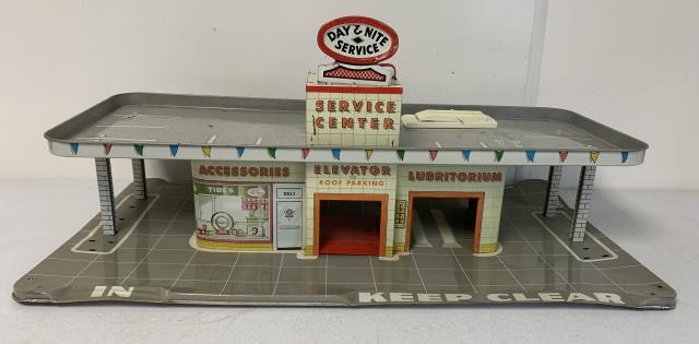 Marx Tin Service Station (1 of 6)