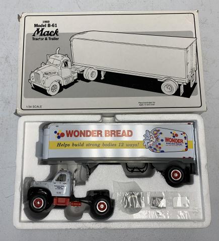First Gear '60 Mack Wonder Bread Truck/Trailer: Model B-61, 1/34 scale, looks like it was never out of the box