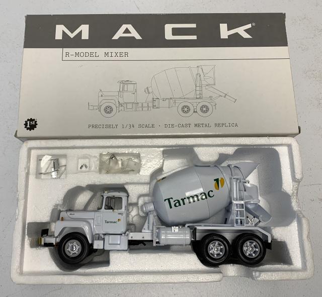 First Gear Mack Tarmac R-Model Mixer: 1/34 scale, looks like it was never out of the box