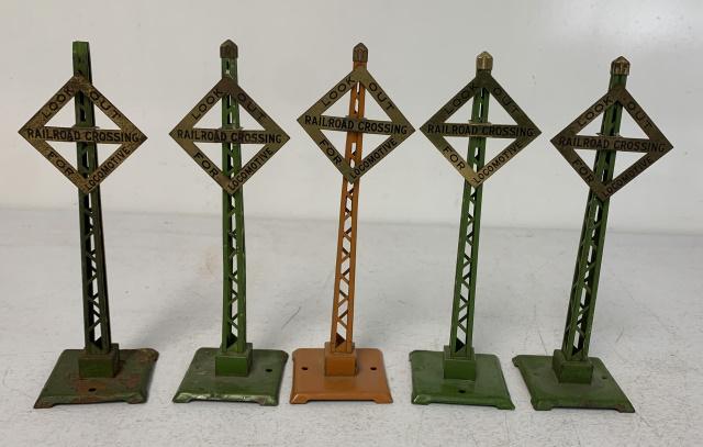 lot of 5 Metal Railroad Crossing signs (1 of 4)