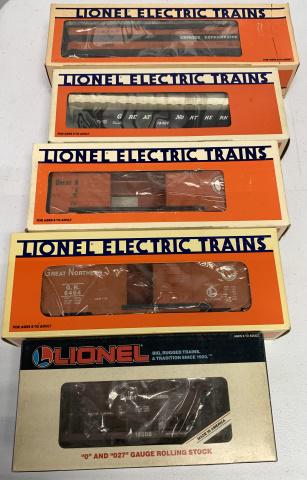 5 Lionel Great Northern train cars in boxes (1 of 5)