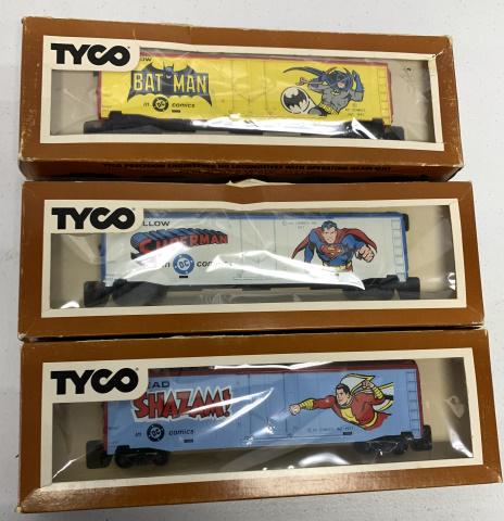 3 Tyco 1977 DC comics boxcars (1 of 3)