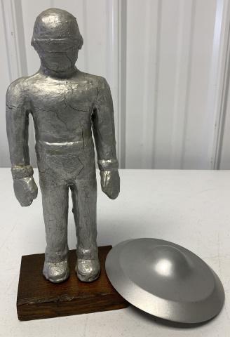 Gort and space ship filming miniatures (1 of 8)