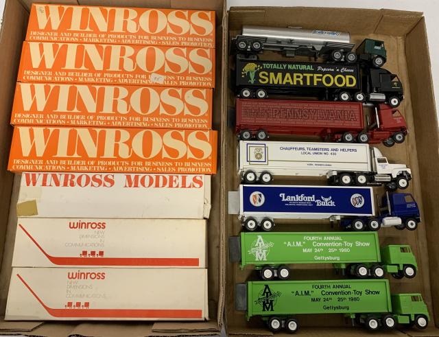7 Winross Trucks w/boxes (1 of 3)