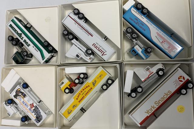 6 Winross Trucks in boxes (1 of 3)