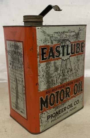 Eastlube Motor Oils 2 Gallon Can: handle is only held on at one end, litho is wearing off at a number of spots