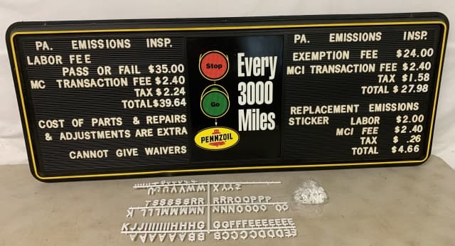 Pennzoil Menu Board w/ Assortment of Letters (1 of 5)