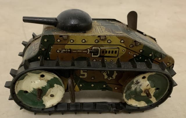 Marx wind-up tank (1 of 5)