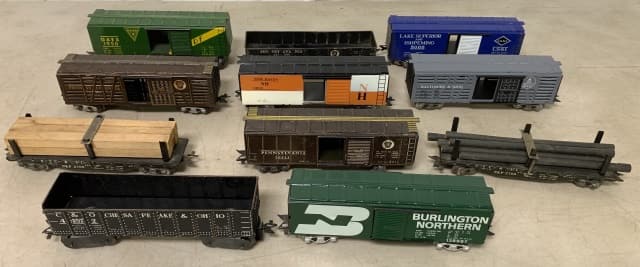 11 Marx metal O gauge cars, some restored: see photos for details