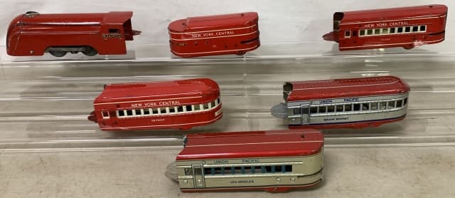 lot of 6 Marx Tin Train Cars & Engine/ others (1 of 7)