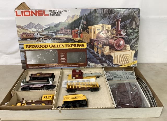 Lionel Redwood Valley Express Train Set: may or may not be complete, box flaps have some damage, O scale