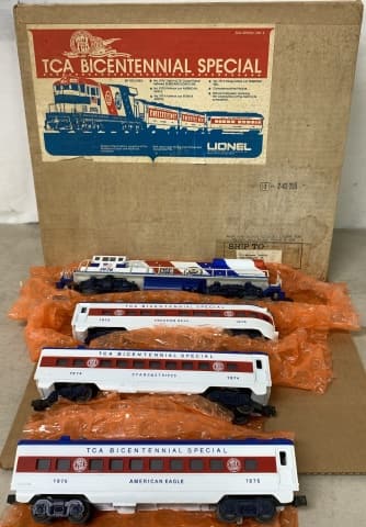 Lionel TCA Bicentennial Train Set (1 of 3)