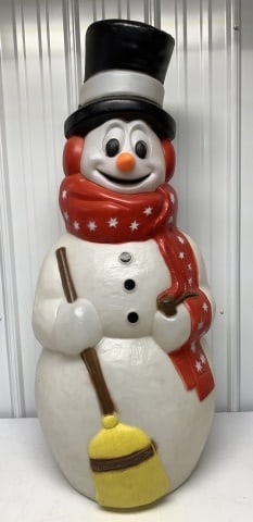 Blow Mold Snowman,42" tall: has cord,light plate missing,few scratches hat