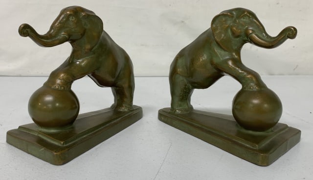 Pair of Brookart Bronze Elephant Bookends (1 of 3)