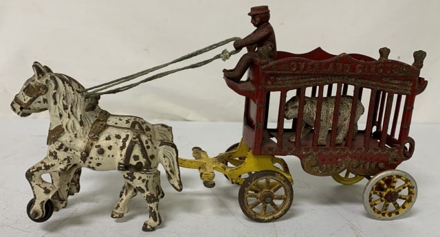 Cast Iron Overland Circus Wagon w/ Driver (1 of 4)