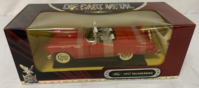 Road Signature Ford 1957 Thunderbird: 1/18 scale, new in box