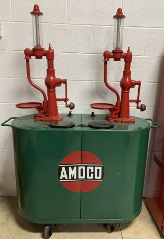 Tokheim Oil & Pump Co. Amoco Oil Dispenser (1 of 6)