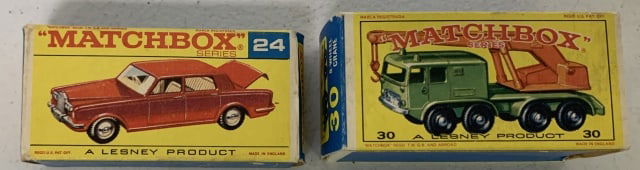 2 Matchbox vehicles in boxes (1 of 10)