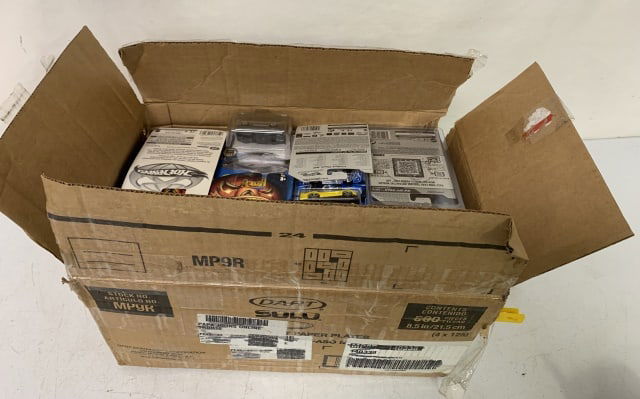 70+ Hot Wheels & Matchbox blister packs (1 of 6)
