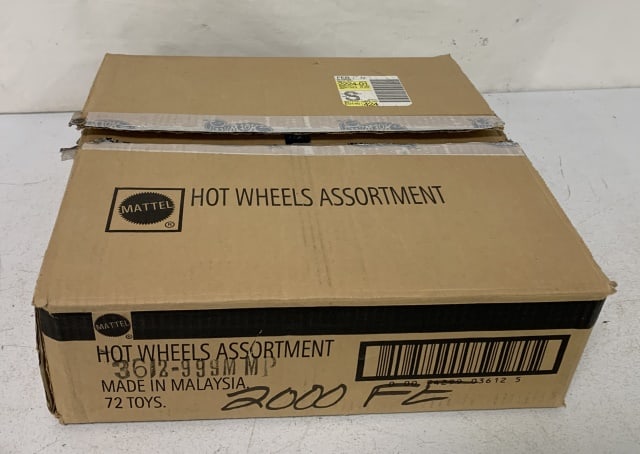 75+ mostly 2000 Hot Wheels blister packs (1 of 5)