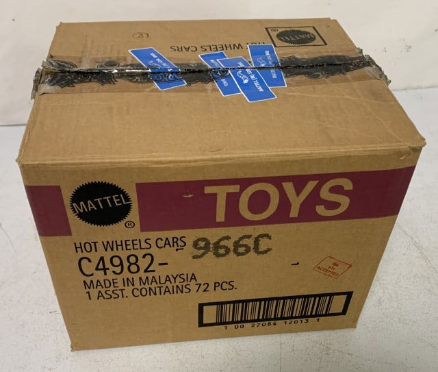 60+ 2001 & 2007 Hot Wheels blister packs: see photos for descriptions